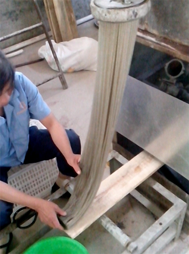 紅薯粉條機(jī) 紅薯粉條機(jī)