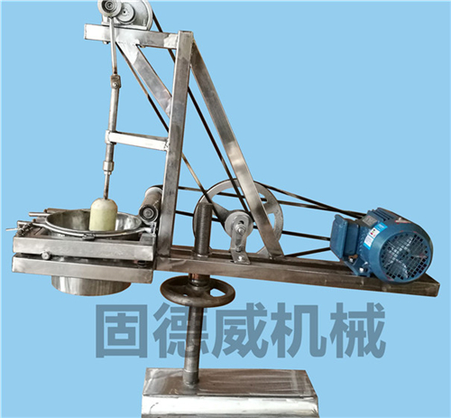 漏瓢式紅薯粉條機(jī)的特點(diǎn)與功能有哪些？小型紅薯粉條機(jī)有哪些？