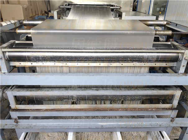 這樣的粉條機(jī)加工紅薯粉條，你見過嗎？一天能做8噸